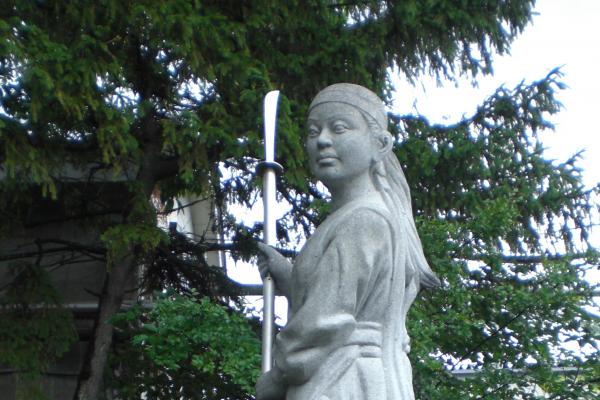 Statue of Nakano Take