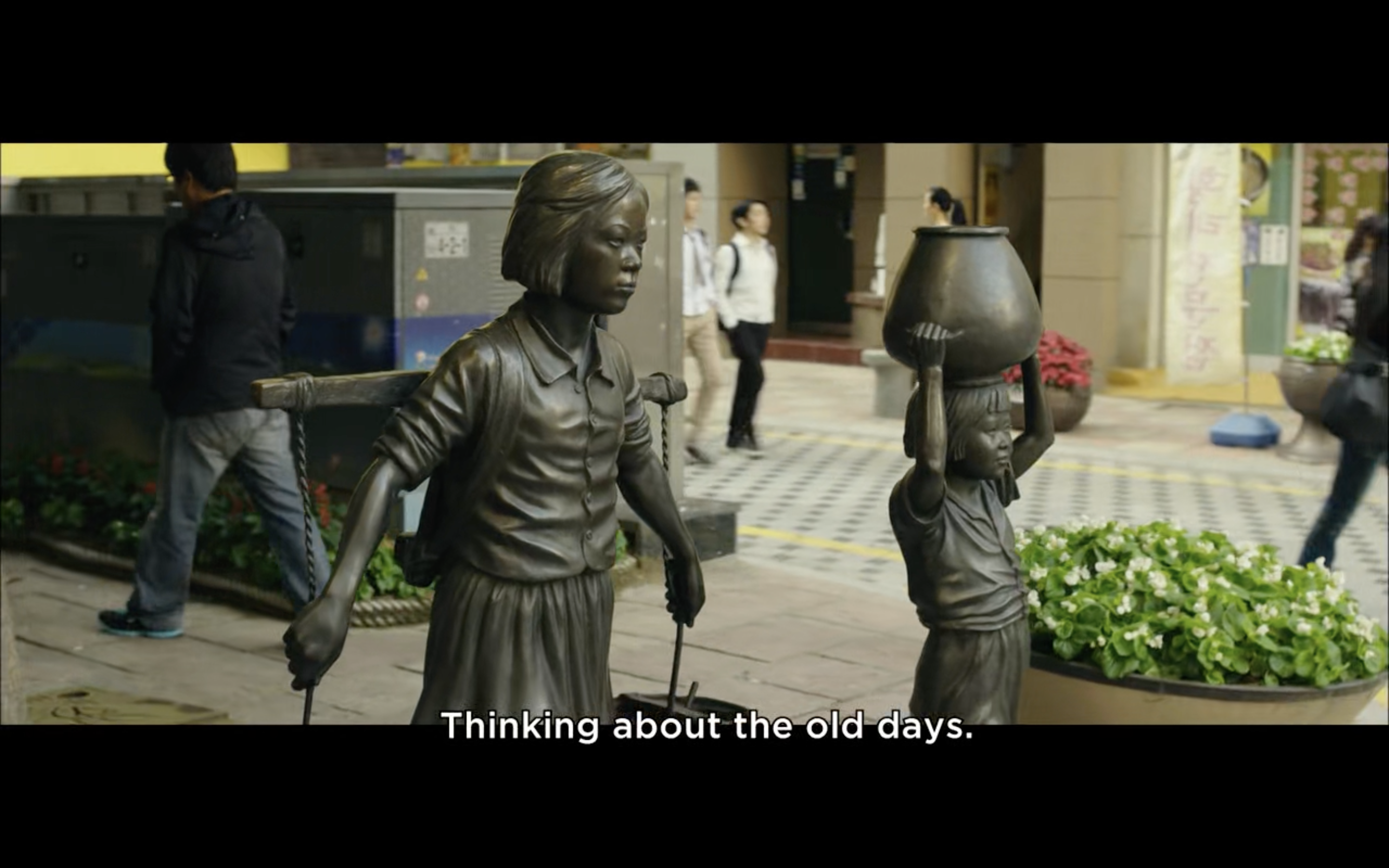 statues