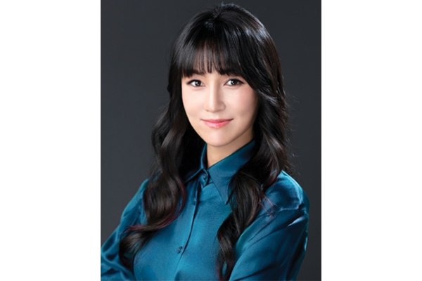 Eun Kyong Shin Photo