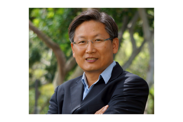 Tae Ung Baik photo