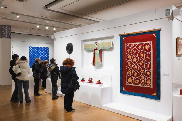 Korea on stage in NY exhibit